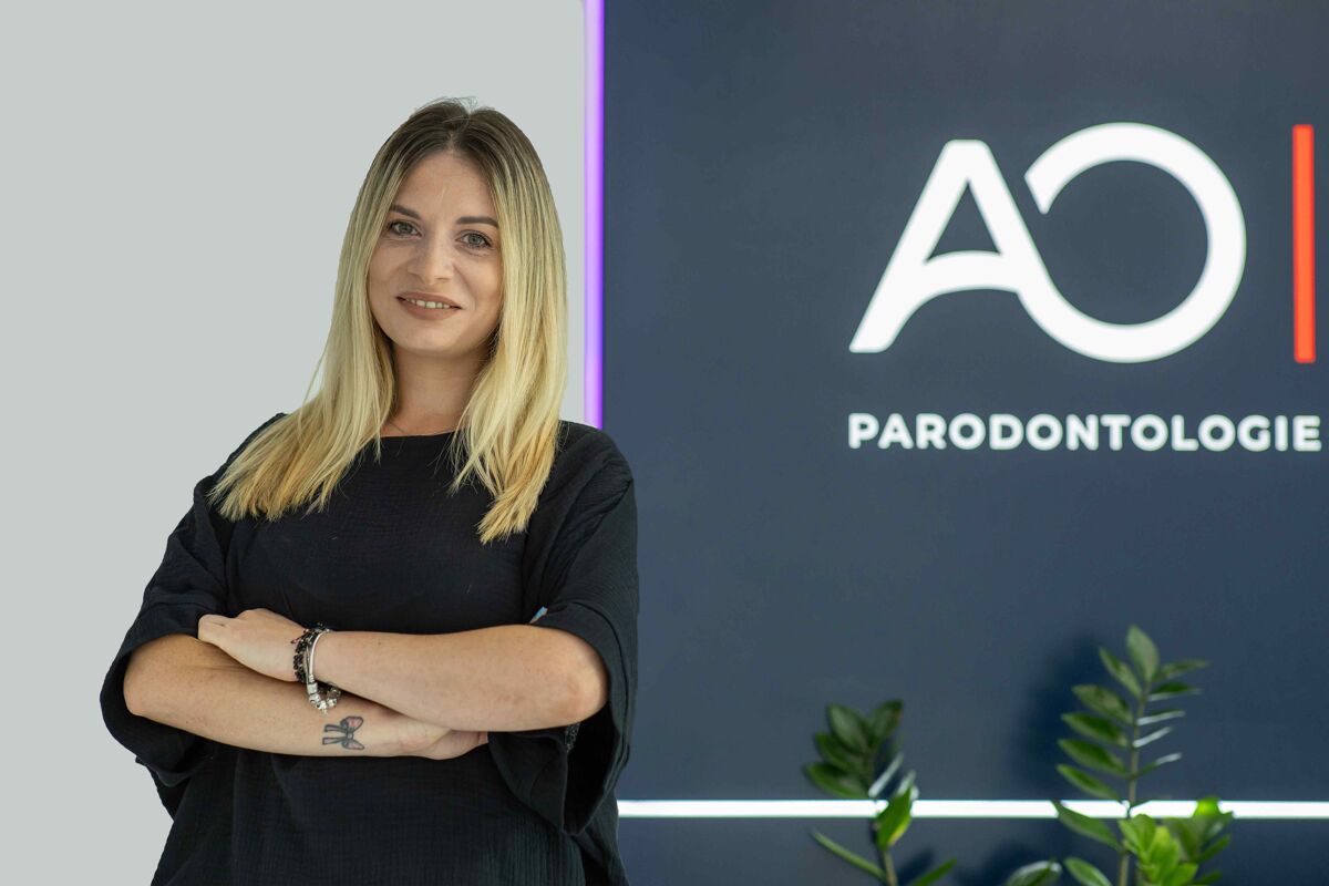 Front-Desk Officer Angela Ioniță